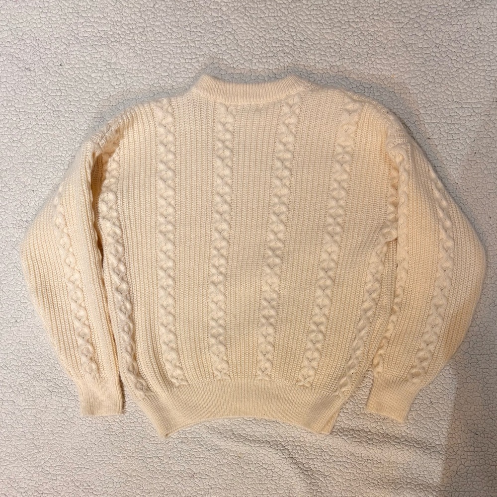 Aelfric Eden Women's Ivory Cable Knit Sweater